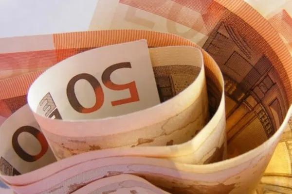 Pachet de sprijin împotriva inflației, în Austria. Cât va oferi contribuabililor Guvernul de la Viena