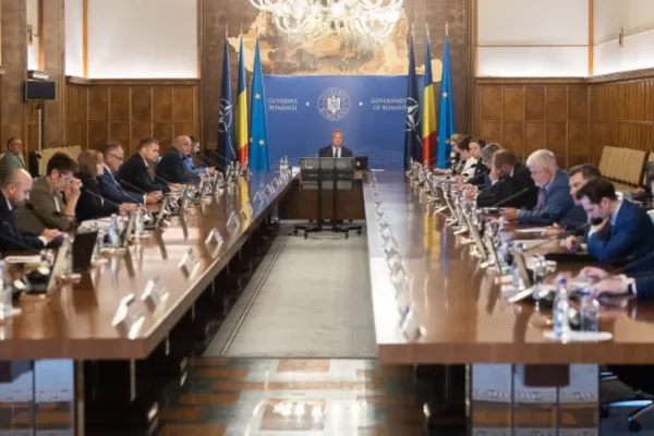 AVERILE miniștrilor din Guvernul României: Care sunt cei mai „săraci” - Veniturile uriașe nu apar în declarațiile oficiale