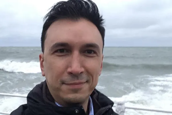 Răzvan Giucă, dat afară din Guvern după ce a fost prins cu droguri în Capitală