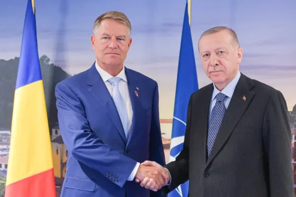 Klaus Iohannis și Recep Erdoğan, față în față - Președintele Turciei încearcă medierea între Rusia și Ucraina