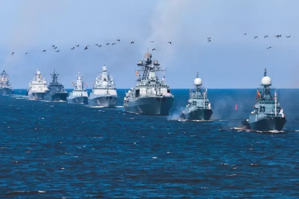 Război Ucraina. Rusia are în permanență 10 nave de război disponibile în Marea Neagră