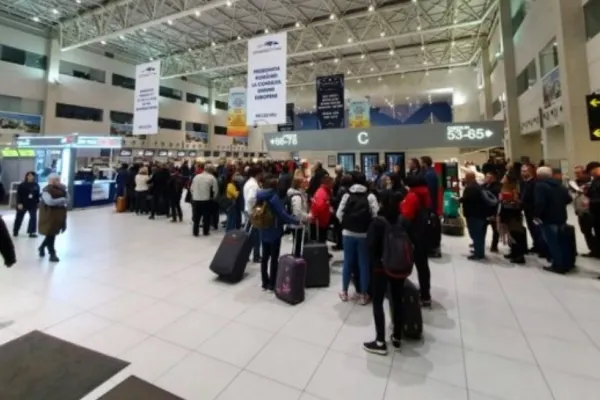 Aglomerație infernală pe Aeroportul Otopeni! Greva din Germania a dat peste cap traficul aerian, oameni revoltați