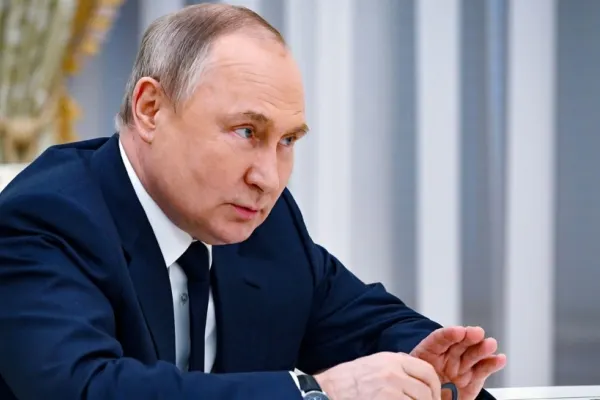 Putin recunoaște direct că spionajul internațional este noua sa prioritate - Ce le-a transmis angajaților serviciilor secrete