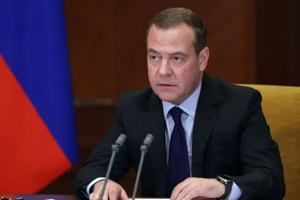 Declarație controversată la Moscova: Medvedev vorbește despre un posibil vot pro-Rusia în Groenlanda