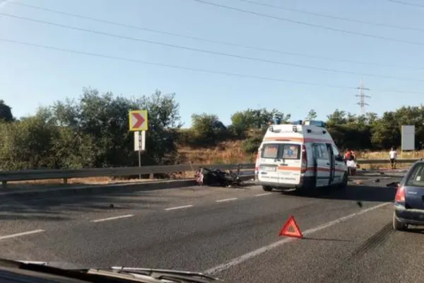 Accident îngrozitor, în Bihor - Motociclist spulberat de un TIR - Șoferul a fugit de la locul tragediei