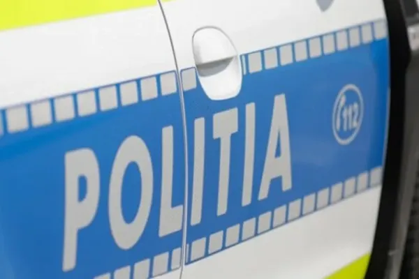 Polițiști, luați la bătaie de participanții la un cortegiu funerar, în Dâmbovița! SCANDAL uriaș