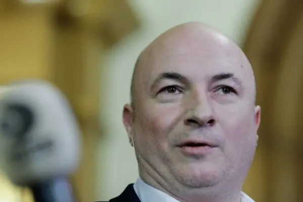 Codrin Ștefănescu: Suntem o țară prădată. Am identificat 6 grupuri toxice, inclusiv grupul Coldea, ce pregătesc invazia, acapararea României