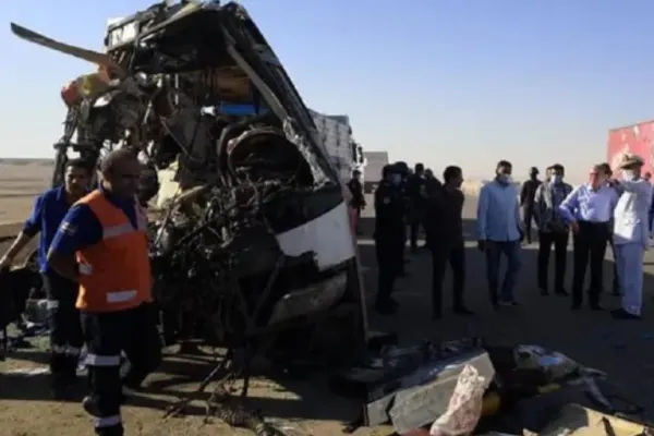 Cel puţin 22 de morţi şi 33 de răniţi, după un accident de autobuz, în Egipt! CATASTROFĂ, pe șosea