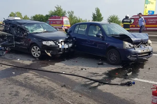 Accident în lanț pe Autostrada A1 - Carambol între șapte mașini - 12 victime, o persoană a murit
