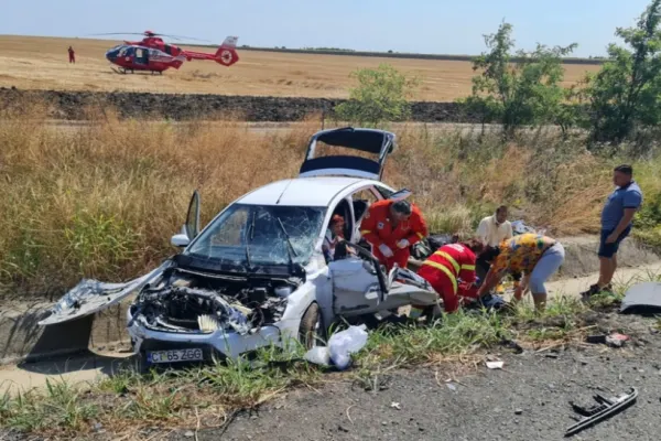 Accident îngrozitor, pe Autostrada Soarelui - două persoane, rănite - A fost nevoie de intervenția elicopterului SMURD
