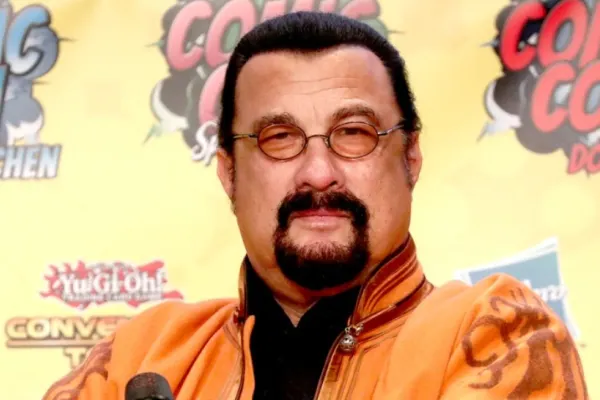 Steven Segal, pregătit să ocupe o nouă funcție în Parlamentul rus. Ce post îi oferă Putin