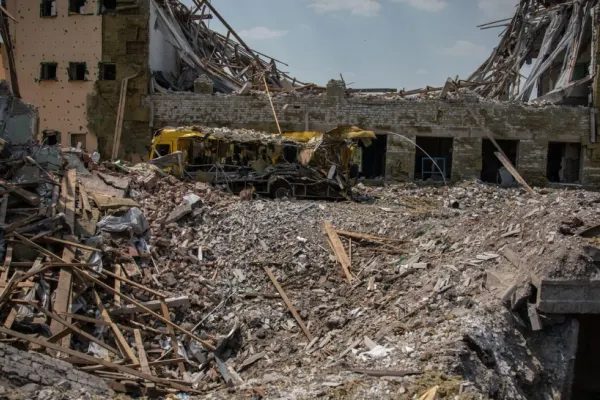 Război în Ucraina, ziua 133: Alertă în Sloviansk, orașul vizat de Putin pentru a cuceri Donețk. Evacuarea civililor - dificilă - LIVE TEXT