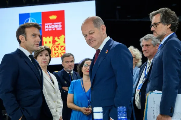 Franța și Germania cer la unison "o contribuţie europeană" a companiilor din energie care obţin profituri foarte mari