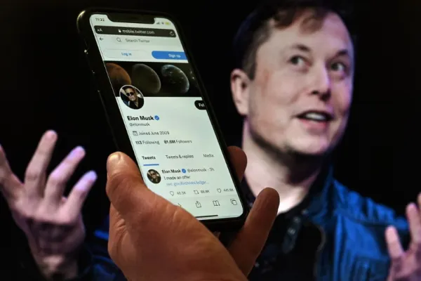 Armata ucraineană, lăsată fără internet! Face Elon Musk jocurile Kremlinului: ce a cauzat decizia directorului Space X?