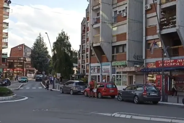 Tensiuni Serbia-Kosovo: Baricadele de la frontieră, înlăturate - Cum profită Rusia de conflict pentru un război în Balcani