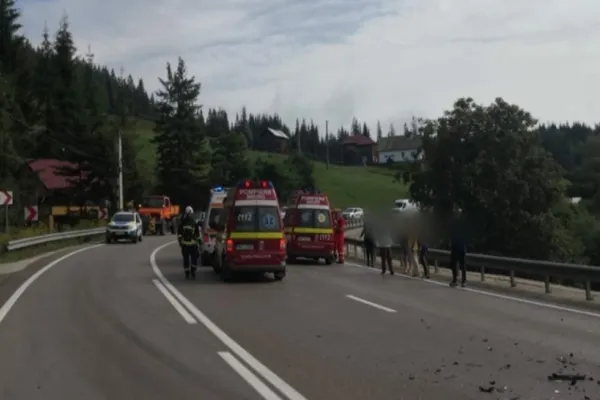 Accident grav în Ialomița. Autoturism răsturnat pe DN21. 4 răniţi, printre care un copil de 10 ani