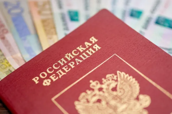 Letonia nu va mai reînnoi permisele de ședere pentru cetățeni din Rusia și Belarus