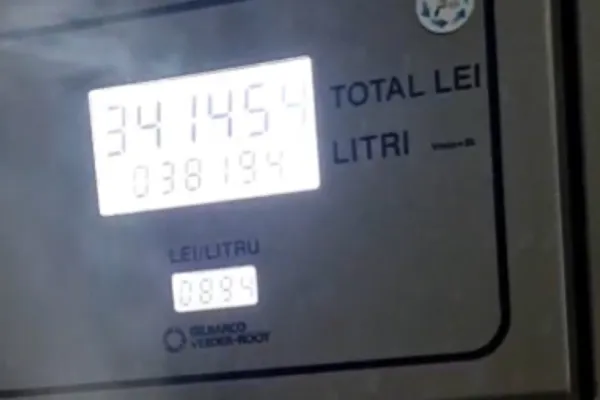 ALERTĂ la pompă! Cum sunt FURAȚI șoferii din România: AER în loc de motorină! Imaginile au devenit virale - VIDEO