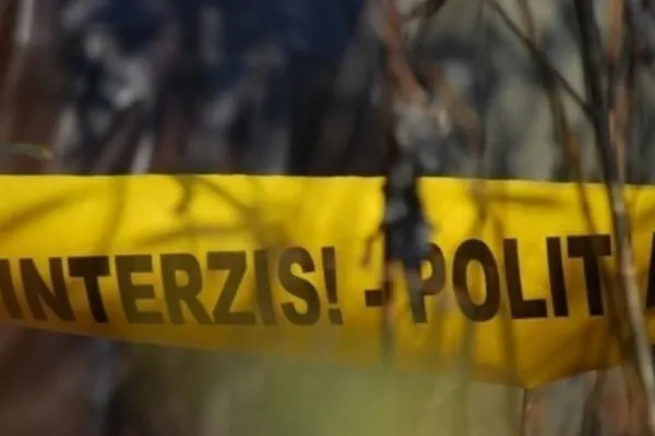 Un bărbat din Botoșani a fost împușcat după ce a amenințat polițiștii cu o drujbă și a aruncat în autospecială cu toporul