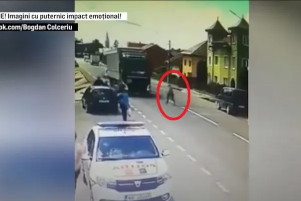 VIDEO - Femeie spulberată de un TIR - A scăpat cu viață ca prin minune - Imaginile accidentului, înfiorătoare