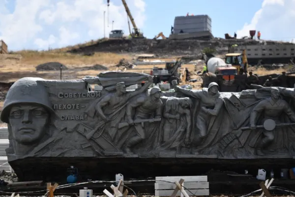 Rusia şi Ucraina anunţă pierderi grele în Doneţk