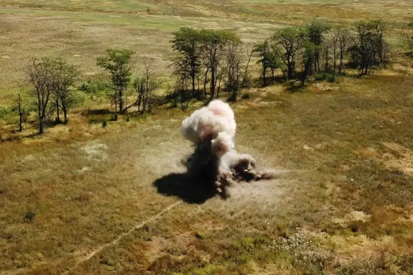 Război Ucraina. ZIUA 167. Explozii puternice în Crimeea, soldate cu morți și răniți. Vizele pentru ruși, în atenția UE. Decizie crucială în octombrie - LIVE TEXT