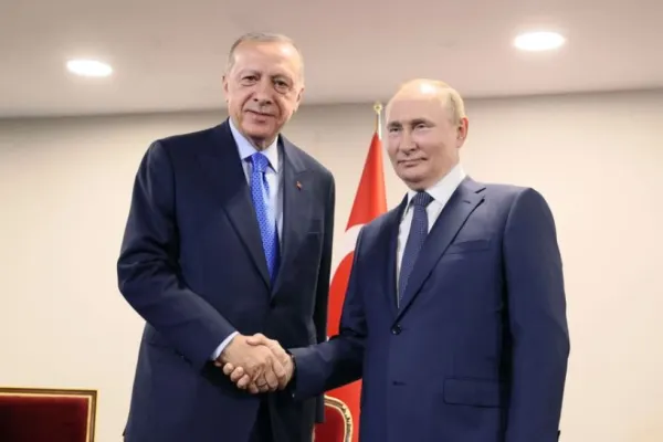 Turcia și-a dublat importurile de petrol rusesc de la începutul anului! De ce nu a impus Ankara sancțiuni Moscovei