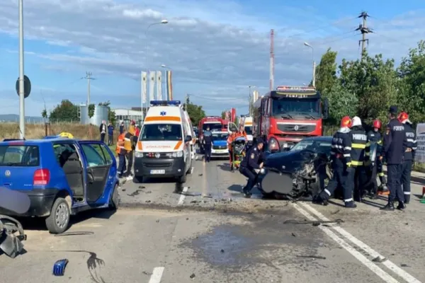 Accident grav la ieșirea din Botoșani! Un mort, patru răniți