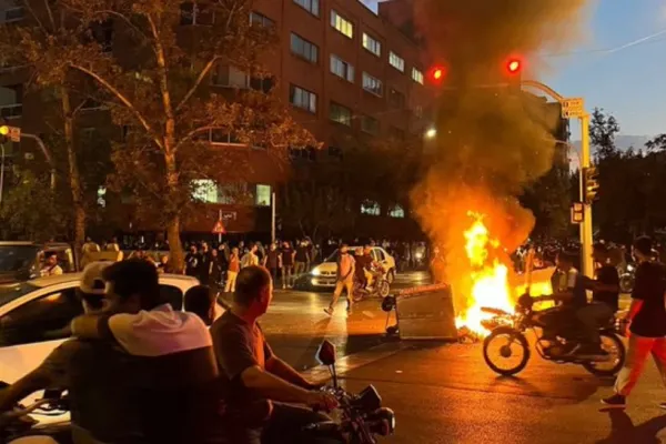 Protestele din Iran. Cel puţin 50 de persoane au fost ucise la manifestaţiile de după moartea Mahsei Amini