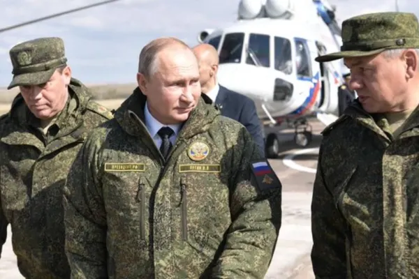 Strategii în războiul din Ucraina. Întâlnire de taină între Vladimir Putin și generalii săi - Exerciții militare în Siberia, alături de China