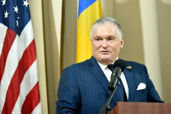 Europa și SUA trebuie să-i spună un "NU" mult mai ferm unui criminal precum Putin - Adrian Zuckerman, fost ambasador al SUA în România