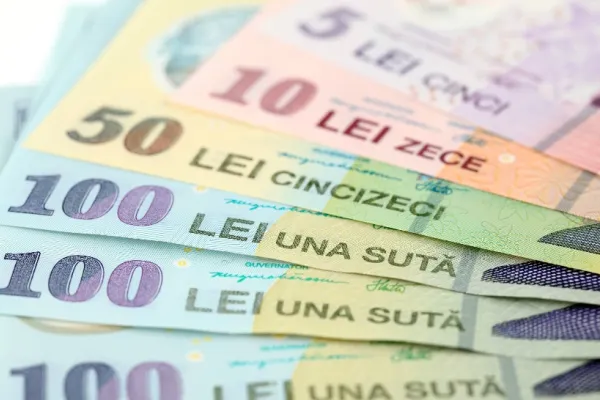 Kelemen Hunor: „Majorările salariale vizează funcţionarii din primării, nu parlamentarii”