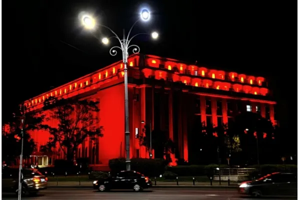 Ziua Mondială a Conștientizării Duchenne, marcată de Guvern: clădirea Executivului, iluminată în roșu