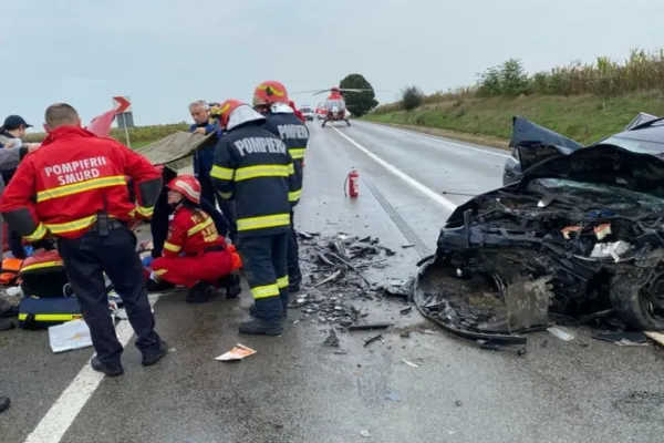 Accident cumplit în Mureș: un mort și 2 răniți, în urma unui impact violent - FOTO