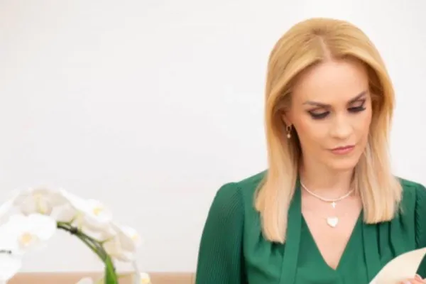 Gabriela Firea: „Unde e apa caldă din afișul tău, Nicușor Dan?”