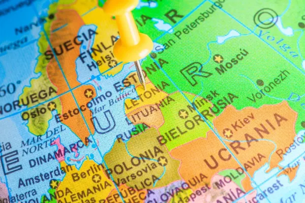 Tensiuni diplomatice pe axa Riga-Moscova. Letonia l-a expulzat pe ambasadorul rus