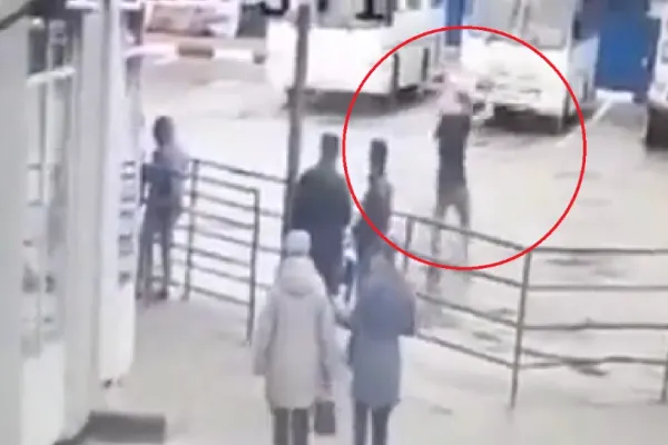 Și-a dat foc ca să scape de mobilizarea lui Putin. Scenă șocantă lângă Moscova: "A luat foc și a început să râdă" - VIDEO
