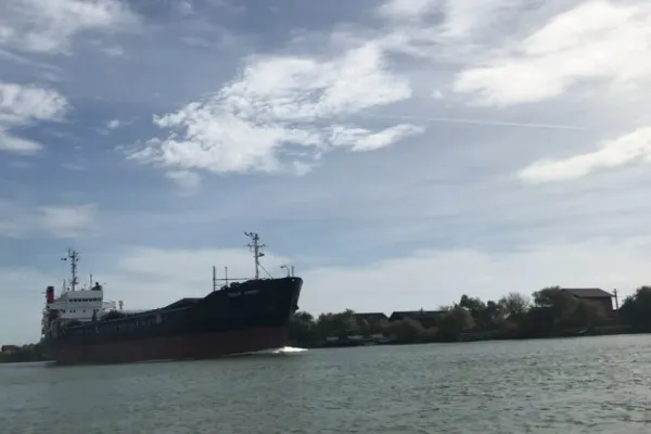 Accident naval pe brațul Sulina: o navă a fost reținută. Anchetă uriașă