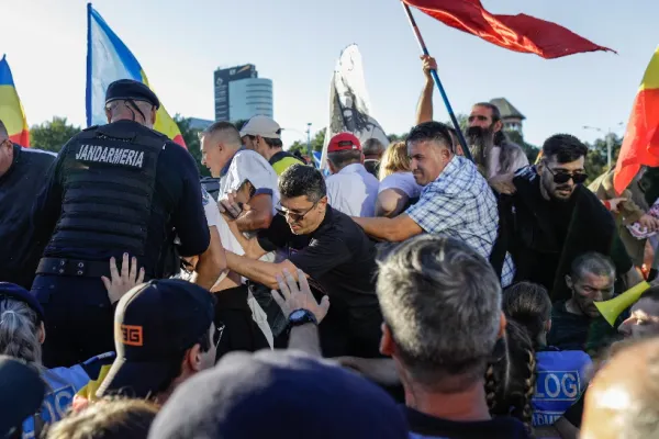 Sancțiunile Jandarmeriei Capitalei, după potestul AUR: un participant avea asupra sa un spray iritant-lacrimogen