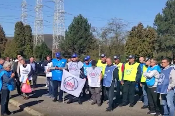Protestele SĂRĂCIEI continuă. Românii vor "un salariu european" și cer Guvernului MĂSURI URGENTE