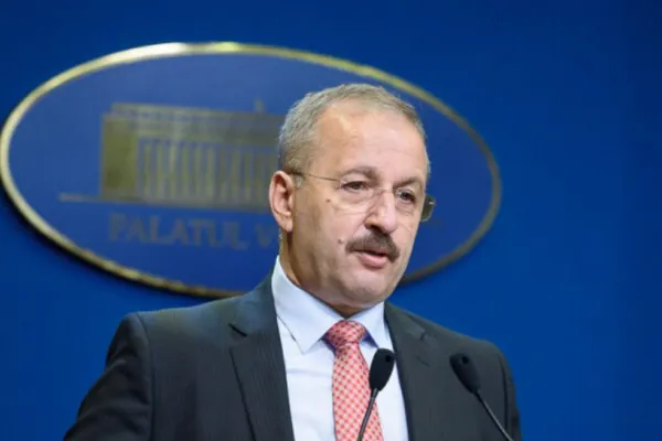 Vasile Dîncu, invitat în plenul Camerei Deputaților, astăzi, la "Ora Guvernului"