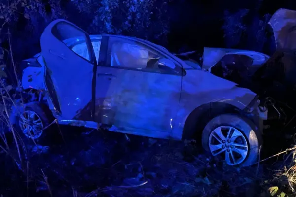 Accident grav în Prahova. Cinci răniţi, după ce un tânăr de 19 ani a pierdut controlul volanului