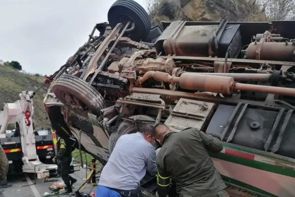 Accident de autobuz în Columbia. Cel puţin 20 de oameni au murit şi alţi 14 au fost răniţi