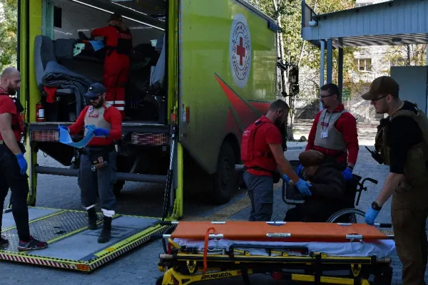 Război Rusia-Ucraina. Crucea Roșie și-a întrerupt activitatea în Ucraina
