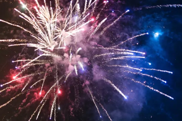 Țara din Uniunea Europeană care interzice folosirea petardelor si artificiilor de Revelion