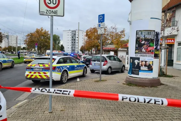 Atac armat cu cuțitul, în Germania. Două persoane au fost ucise, a treia e grav rănită. Atacatorul a fost prins de polițiști