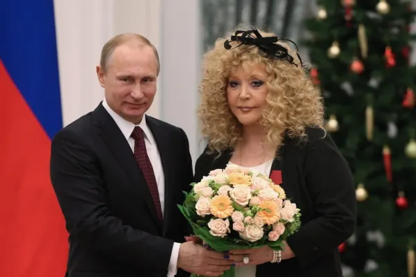 Cea mai mare vedetă a muzicii sovietice îl face praf pe Putin: V-a transformat în sclavi