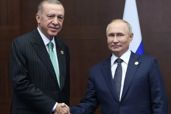 Mărul otrăvit al lui PUTIN pentru Europa, după 8 luni de război în Ucraina - Ce ascunde oferta cinică, propusă de Rusia lui Erdogan