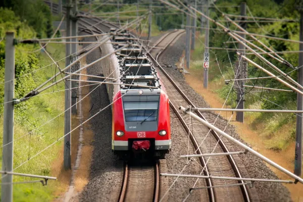 Accident tragic în Serbia. Cel puțin doi morți, după ce un tren a lovit un grup de migranți