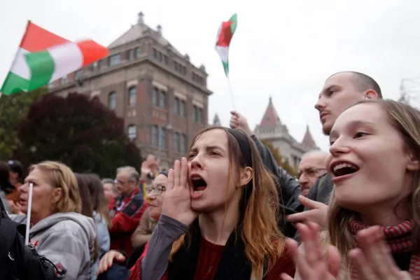Proteste anti-Orban la Budapesta. Profesorii își cer drepturile în stradă